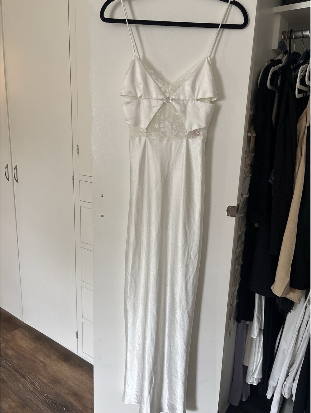Saint Secrets, White Lace Dress New With Tag Size Extra Small